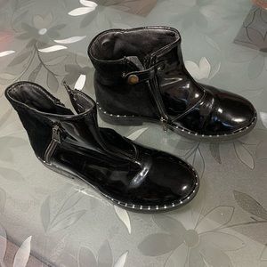 Toddler girl patent leather boots